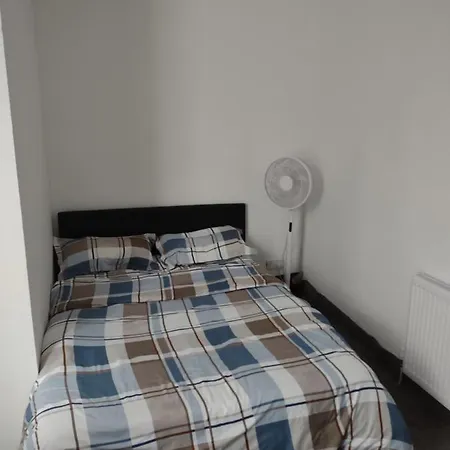 Comfortable 1 Πανσιόν Λιντς